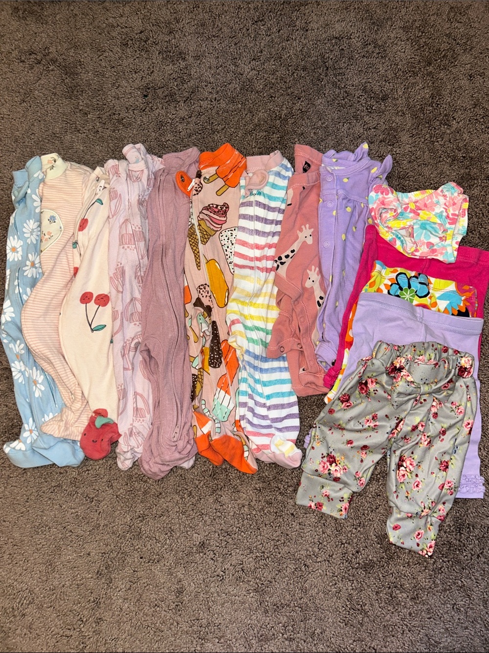 Newborn babygirl sleeper, romper & pants bundle!!